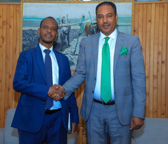 a high-level delegation from Puntland, led by Finance Minister Mohamed Farah Mohamed, met with Ethiopian officials in Addis Ababa on April 3rd, 2024. The Puntland delegation engaged in discussions with Ethiopian State Minister for Foreign Affairs, Ambassador Mesganu Arga.