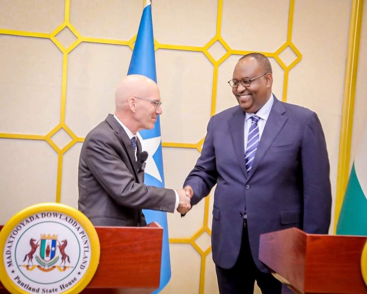 Last week, UN Envoy for Somalia James Swan visited Garowe and met President Deni, expressing the UN’s commitment to work closely with Puntland’s leadership and its people.